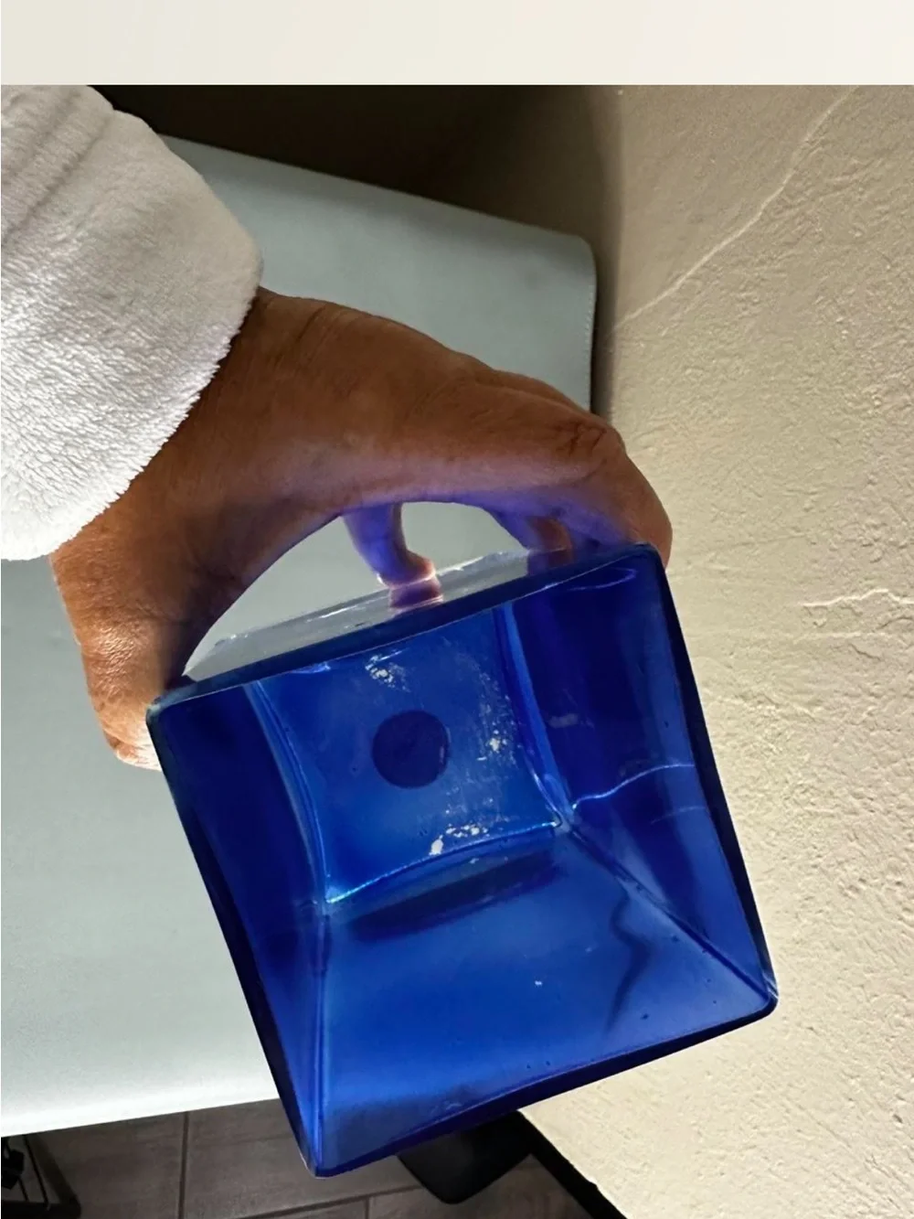 Blue Glass Square Vase - Elegant Home Accent. 5•4”